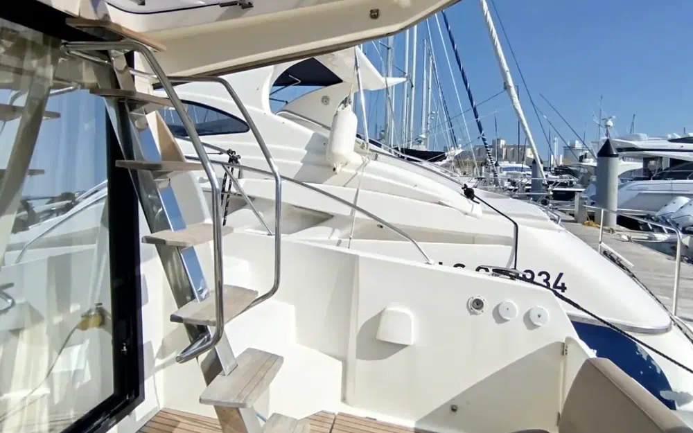 slider 15 Jeanneau Prestige 350 Fly