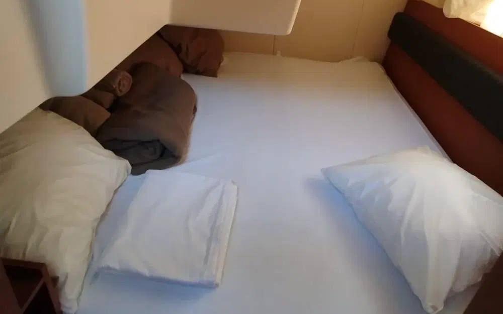 slider 14 Jeanneau Prestige 350 Fly