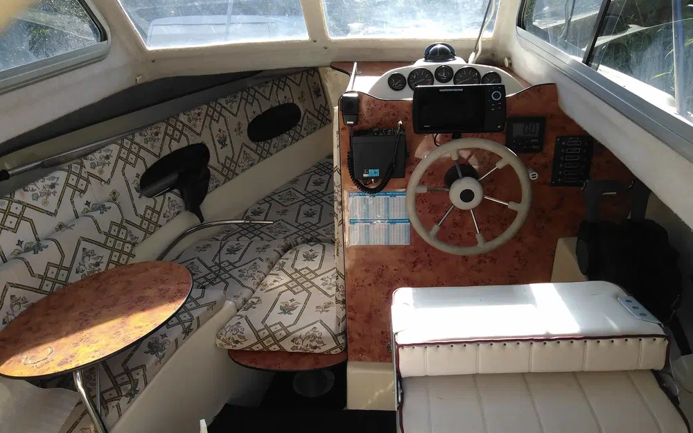 slider 5 Ultramar 700 Week End