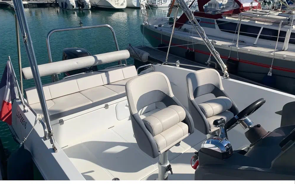 slider 2 Beneteau Flyer 6.6 SPACEdeck