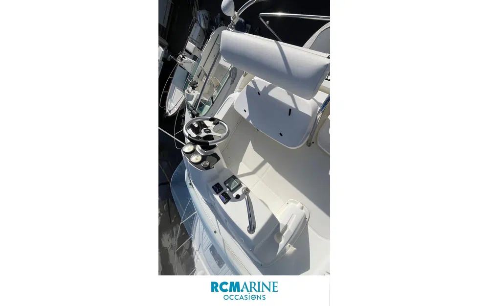 slider 13 Beneteau Antares 8.8