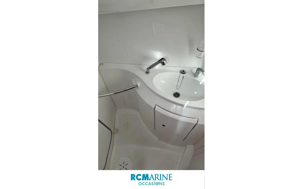 slider 17 Beneteau Antares 8.8