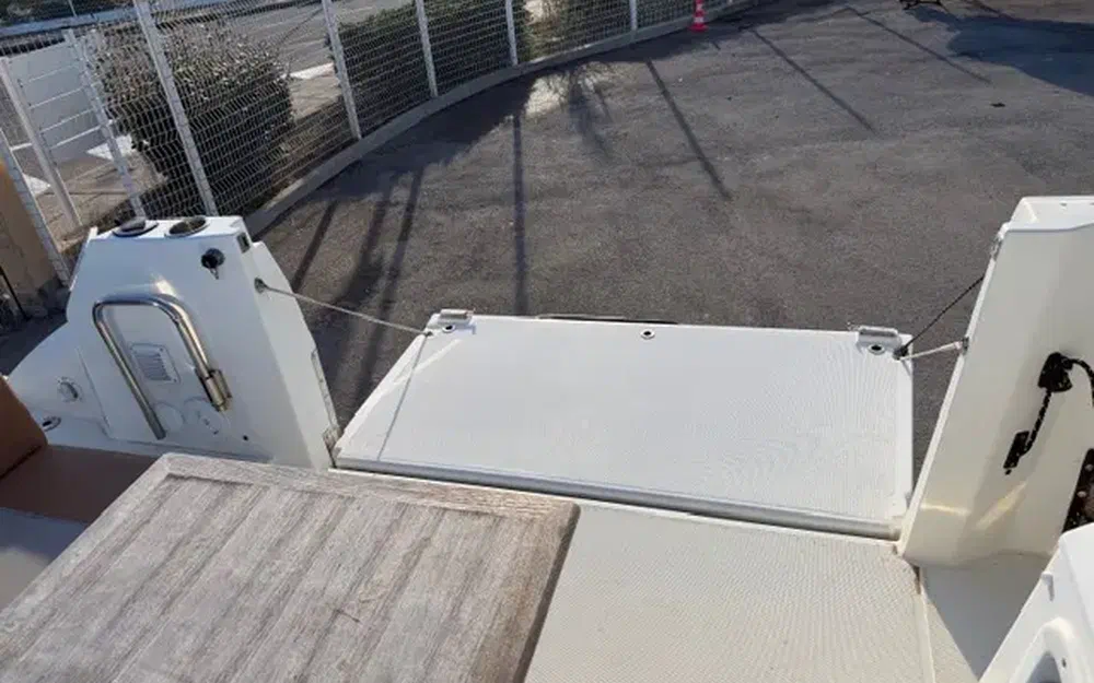 slider 4 Beneteau Flyer 9 Spacedeck