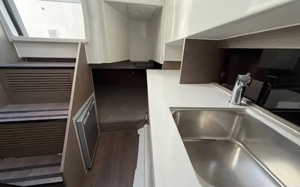 slider 6 Beneteau Flyer 9 Sundeck