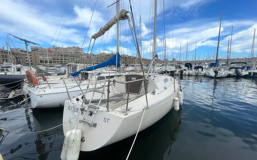 slider 7 Beneteau First 28