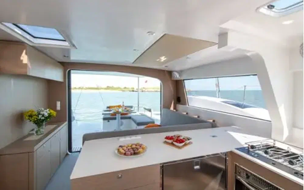 slider 13 Neel Trimarans Neel 47