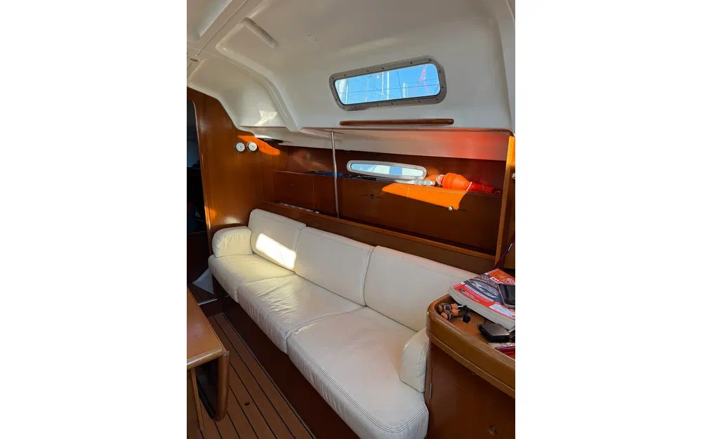 slider 6 Beneteau First 36.7