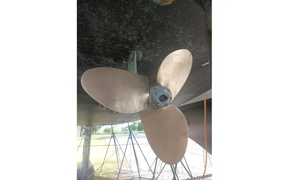 slider 12 Jeanneau Sun Odyssey 45 DS