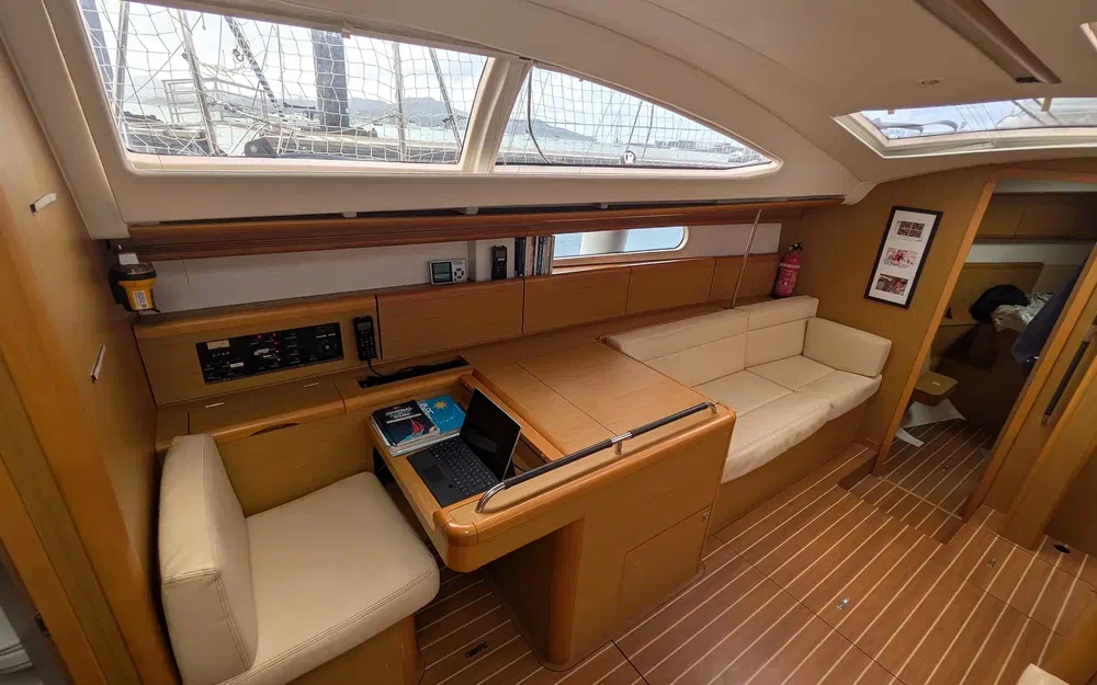 slider 2 Jeanneau Sun Odyssey 45 DS