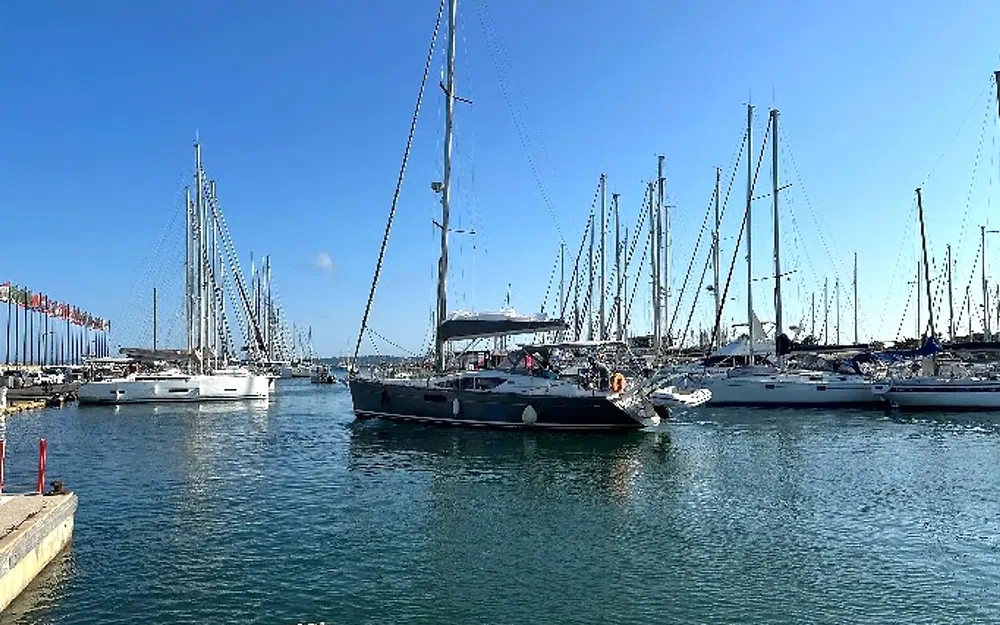 slider 17 Jeanneau Sun Odyssey 45 DS