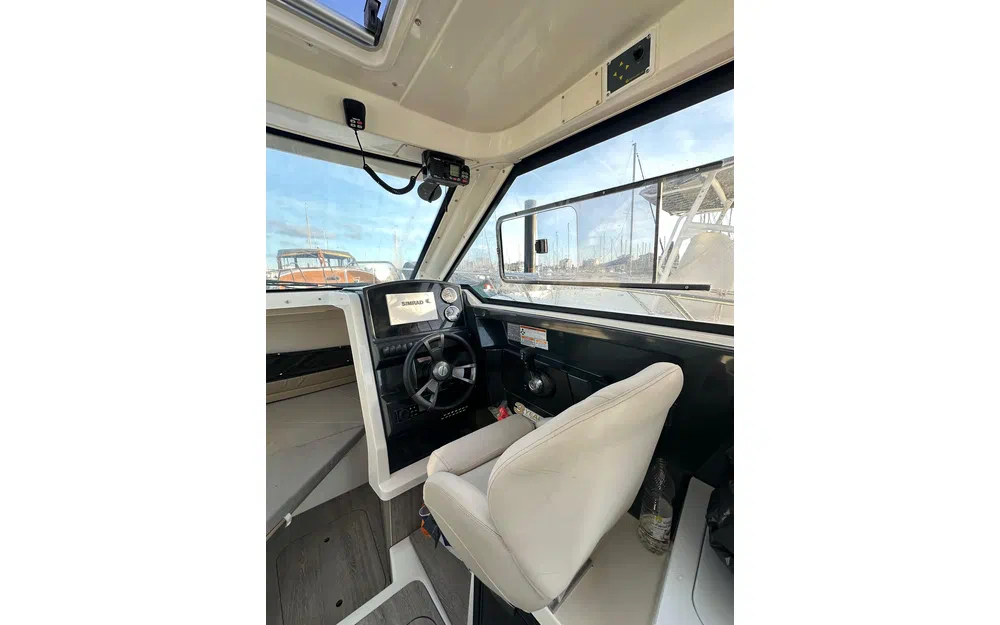 slider 19 Quicksilver Activ 675 Week-End