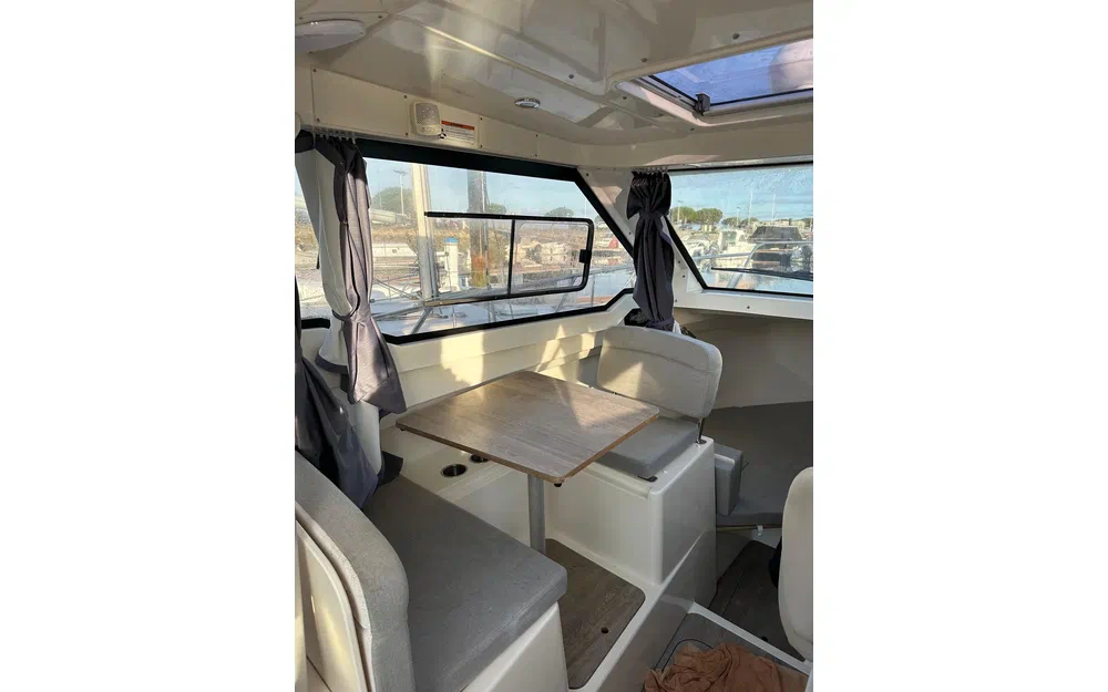 slider 20 Quicksilver Activ 675 Week-End