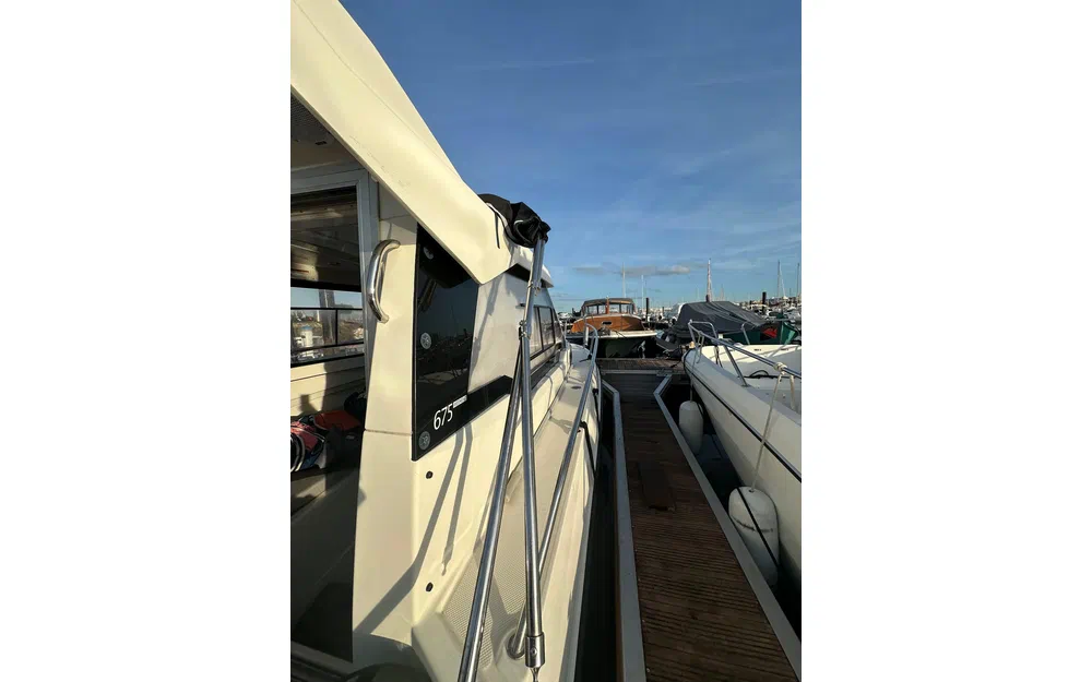 slider 16 Quicksilver Activ 675 Week-End