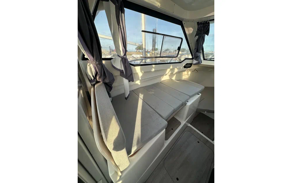 slider 23 Quicksilver Activ 675 Week-End