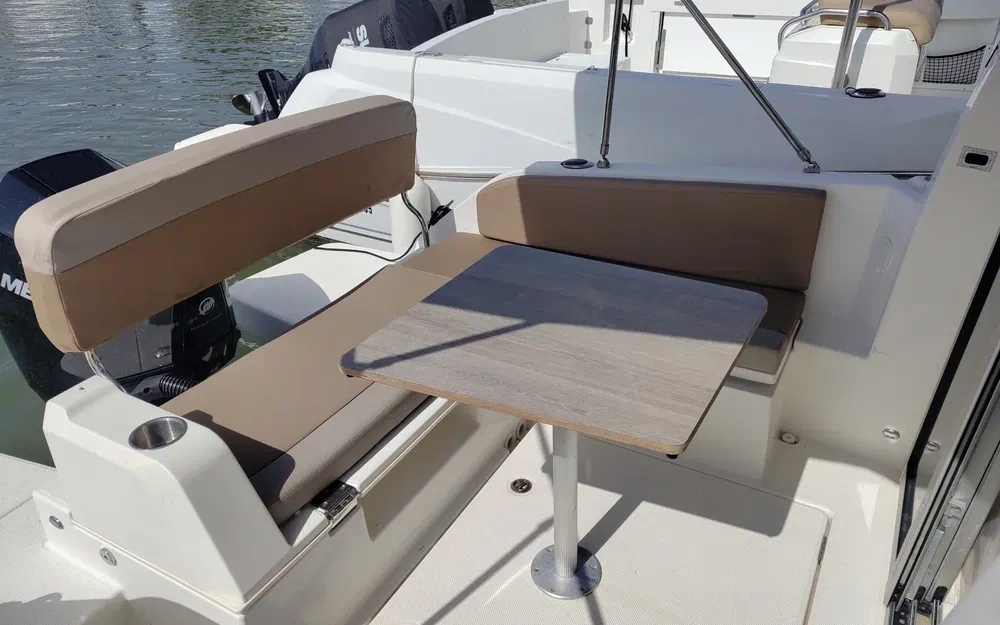 slider 3 Quicksilver Activ 675 Week-End