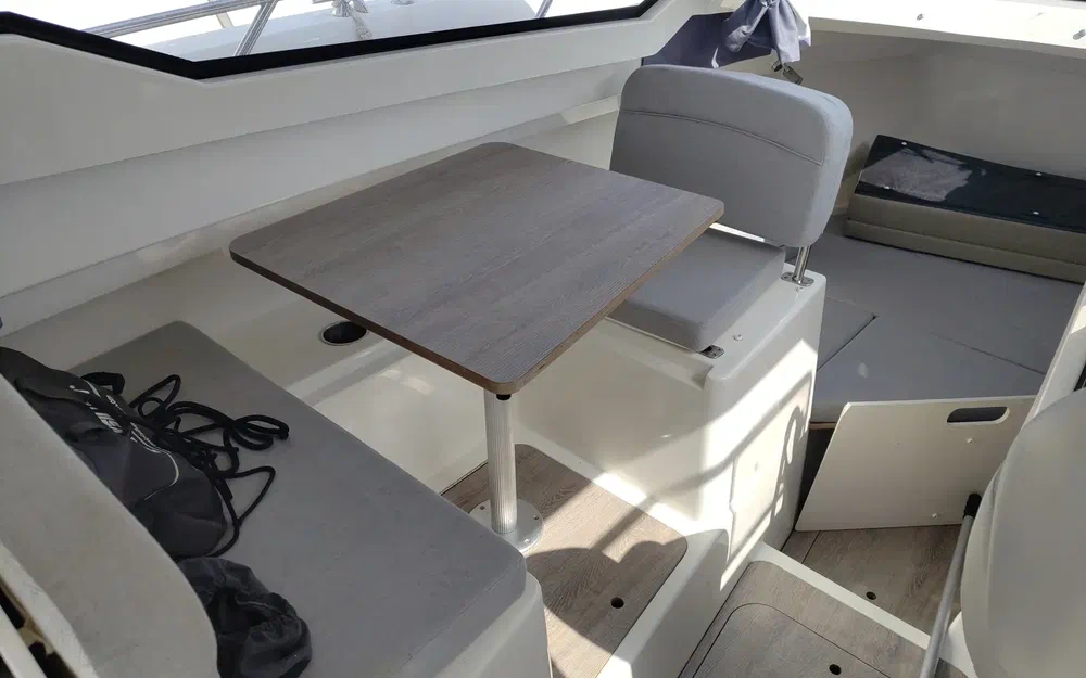 slider 11 Quicksilver Activ 675 Week-End