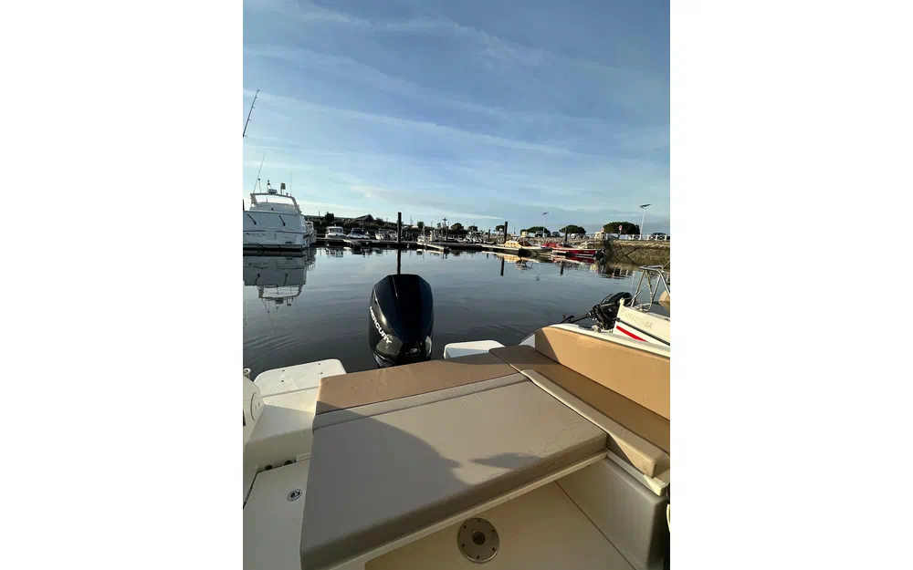 slider 14 Quicksilver Activ 675 Week-End