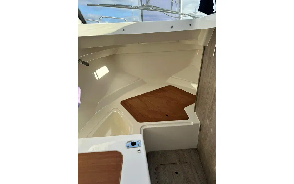 slider 21 Quicksilver Activ 675 Week-End