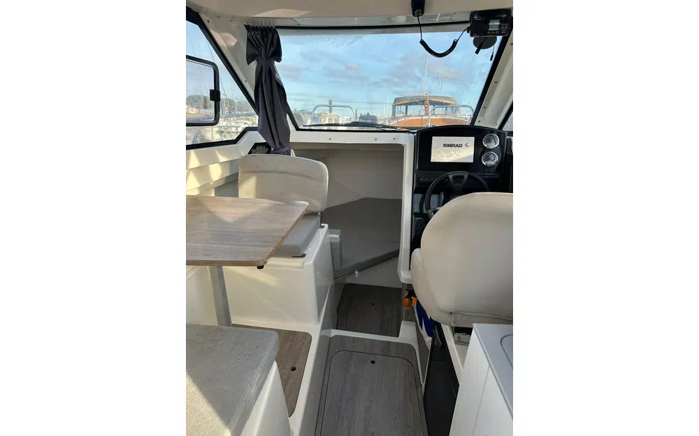 slider 18 Quicksilver Activ 675 Week-End