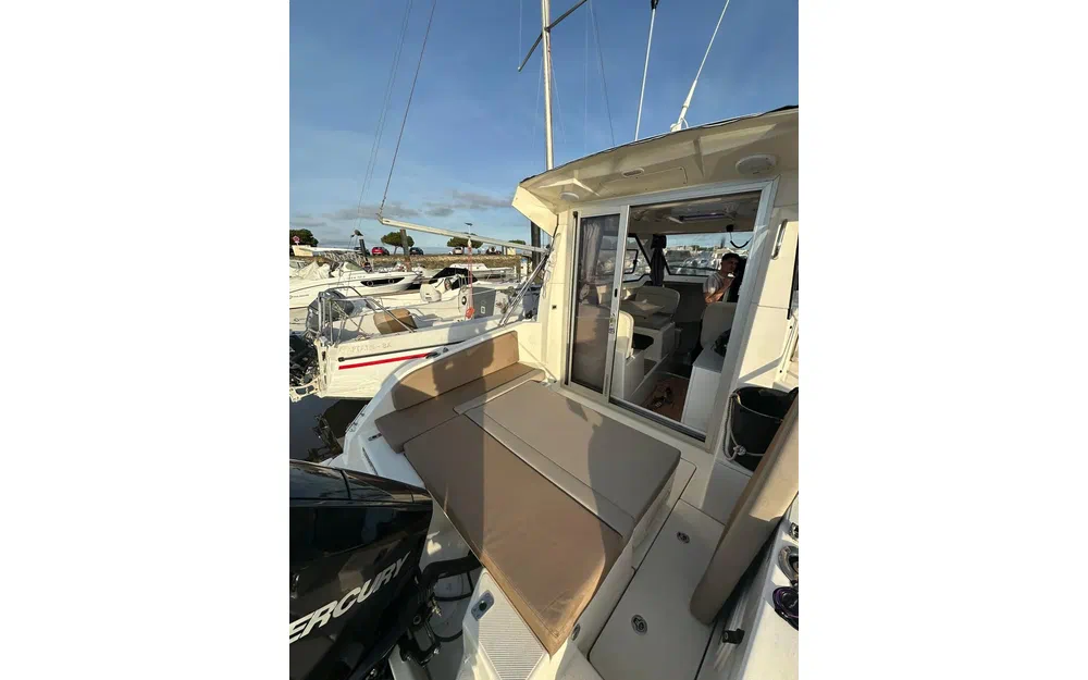 slider 15 Quicksilver Activ 675 Week-End