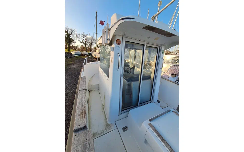 slider 9 Beneteau Antares 700 Peche