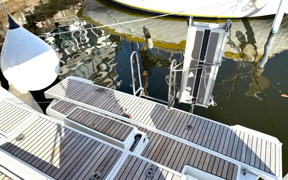 slider 7 Beneteau Oceanis 45