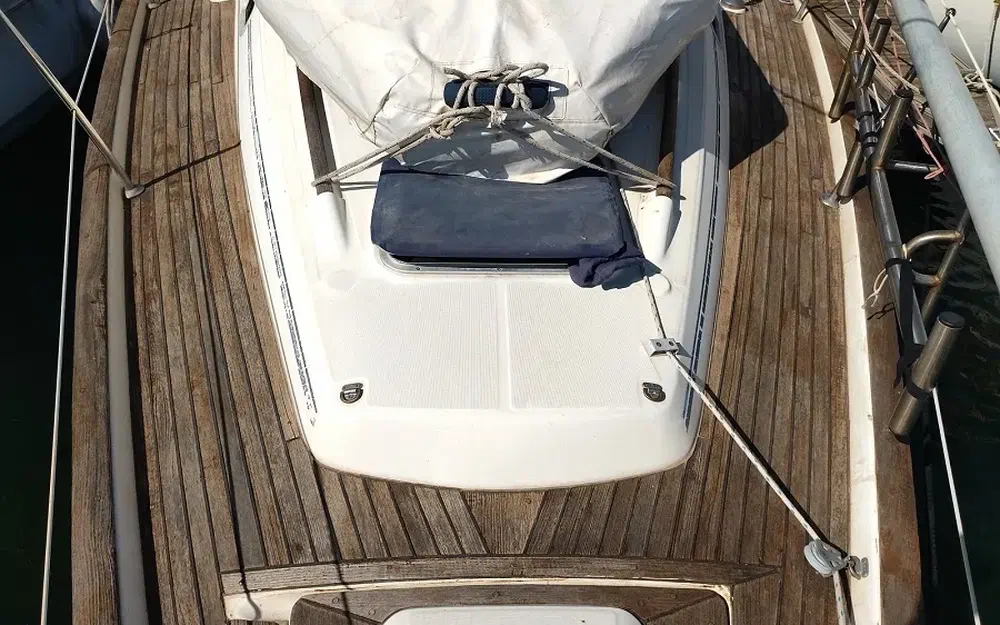 slider 11 Beneteau Oceanis 411 Celebration Performance