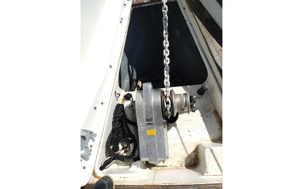 slider 15 Beneteau Oceanis 411 Celebration Performance