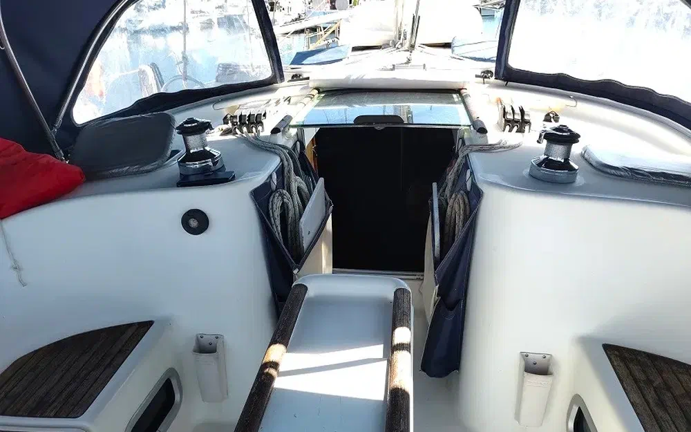 slider 19 Beneteau Oceanis 411 Celebration Performance