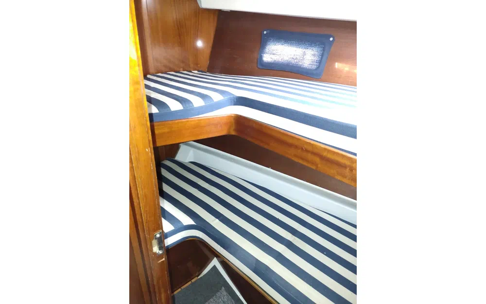 slider 43 Beneteau Oceanis 411 Celebration Performance