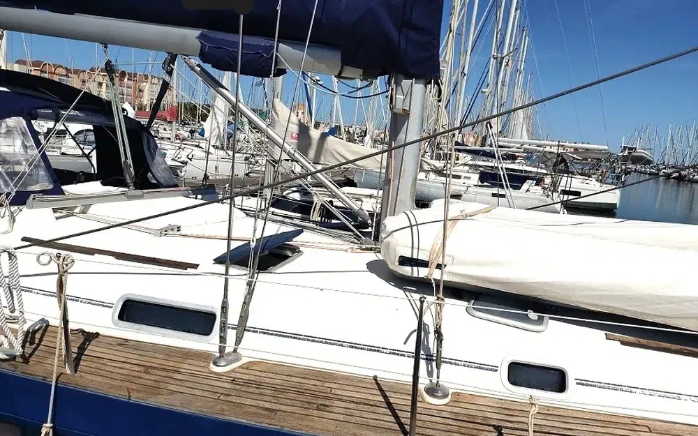 slider 5 Beneteau Oceanis 411 Celebration Performance