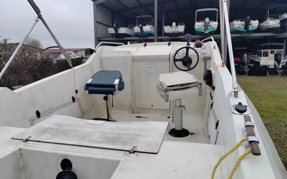 slider 4 Jouandoudet Guppy 500