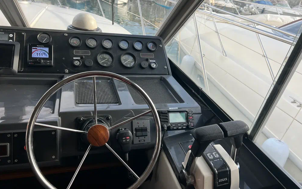 slider 37 Fairline 36 Sedan