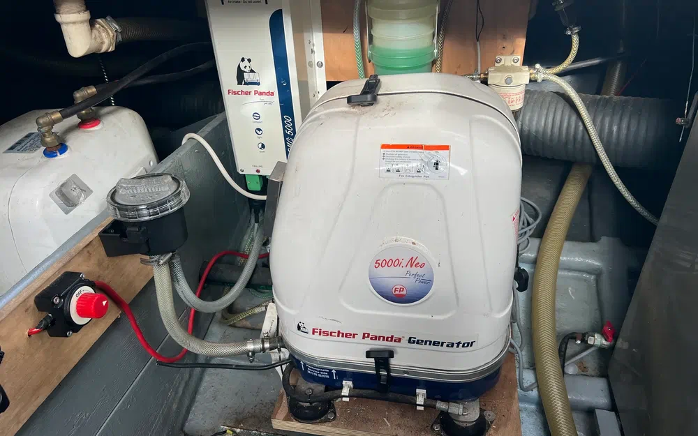 slider 65 Fairline 36 Sedan