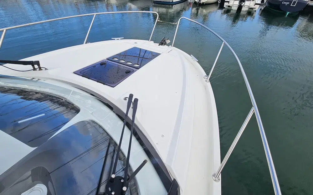 slider 8 Beneteau Antares 9 OB