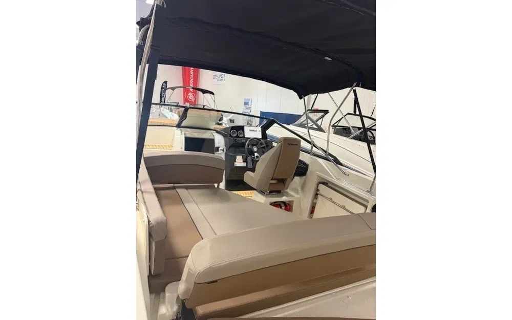 slider 4 Quicksilver Activ 675 Cruiser