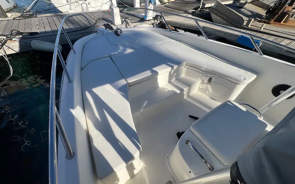 slider 17 Bayliner CC7