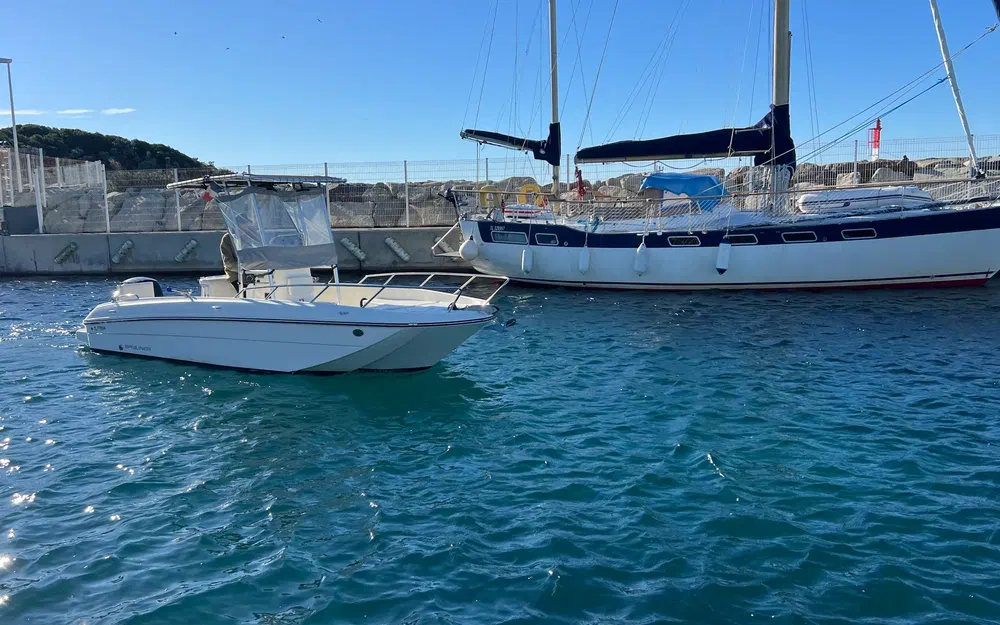 slider 22 Bayliner CC7