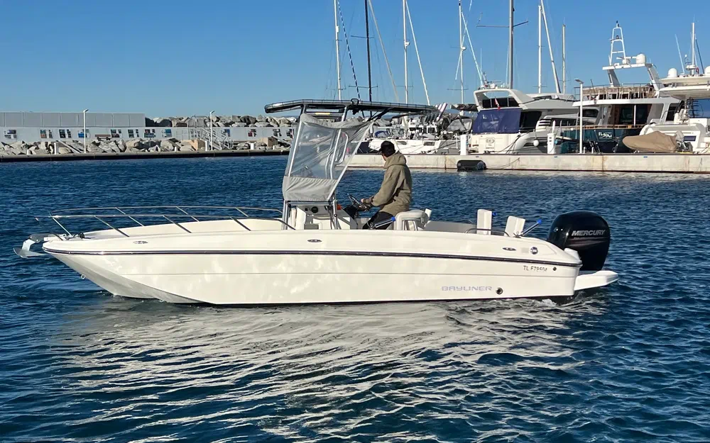 slider 28 Bayliner CC7