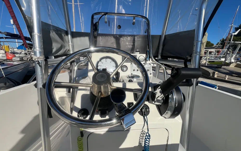 slider 6 Bayliner CC7