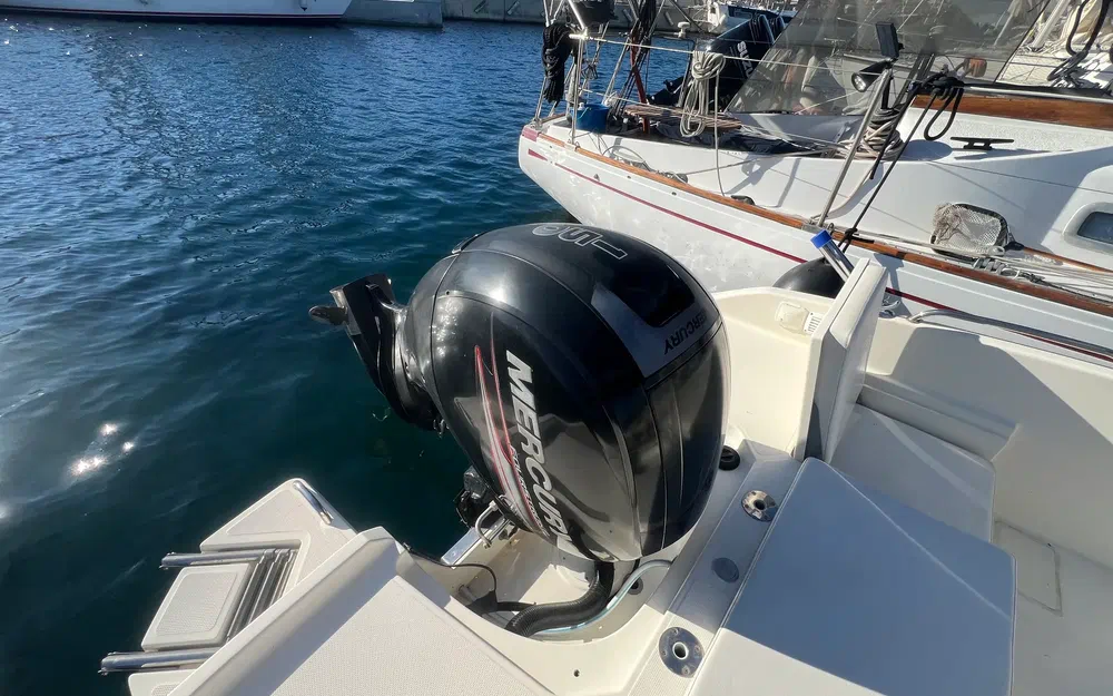 slider 12 Bayliner CC7