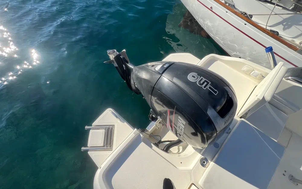 slider 13 Bayliner CC7