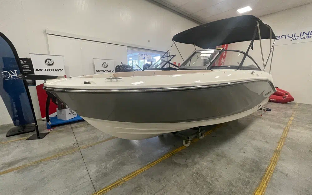 slider 1 Bayliner V20i