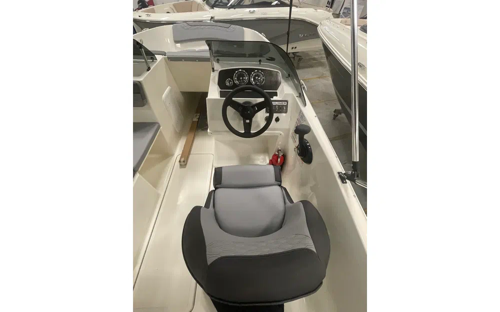 slider 2 Bayliner M19