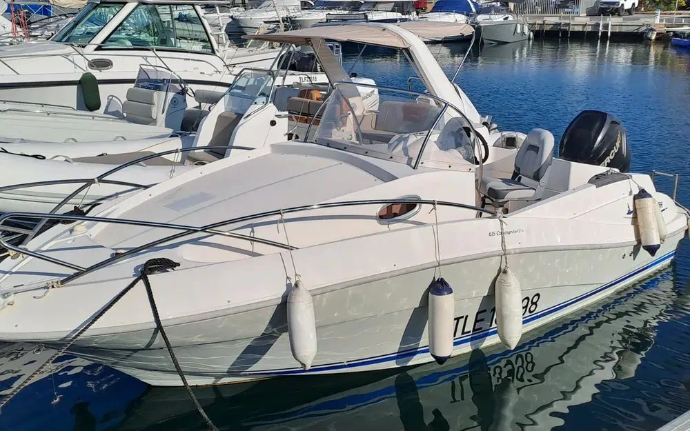 slider 0 Quicksilver 635 WA Commander