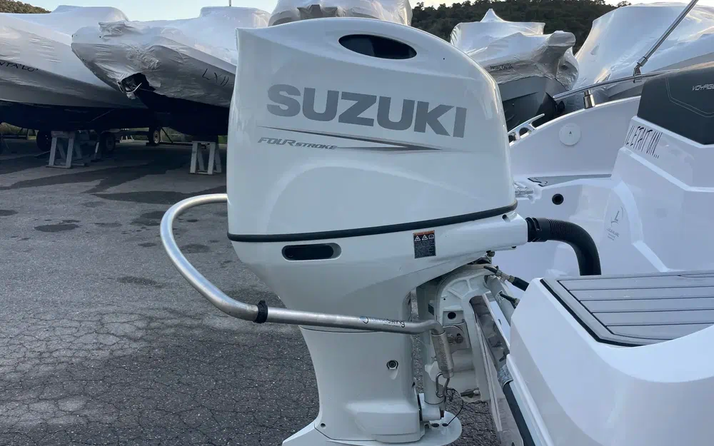 slider 15 Ranieri Voyager 21 S