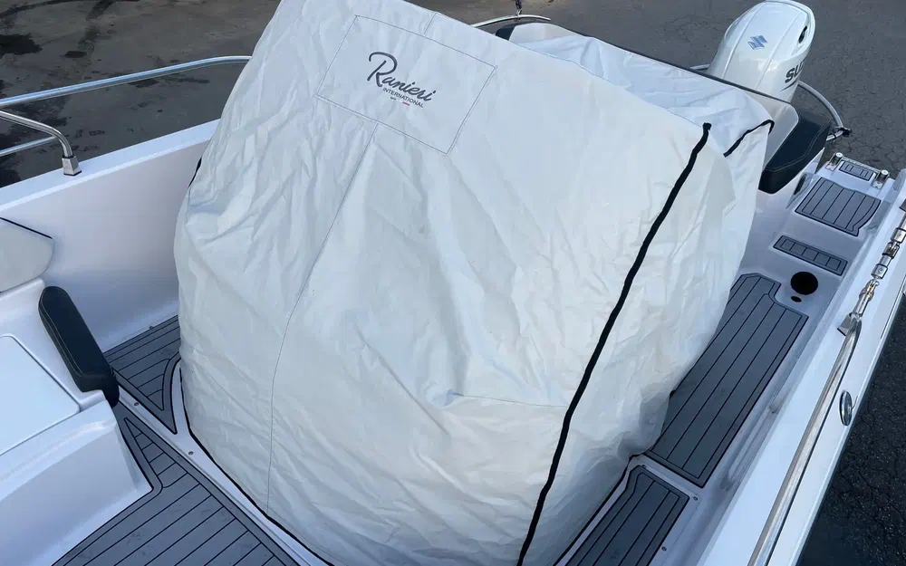 slider 17 Ranieri Voyager 21 S