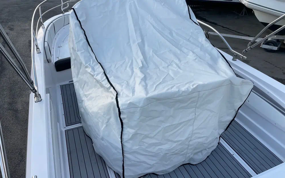 slider 18 Ranieri Voyager 21 S