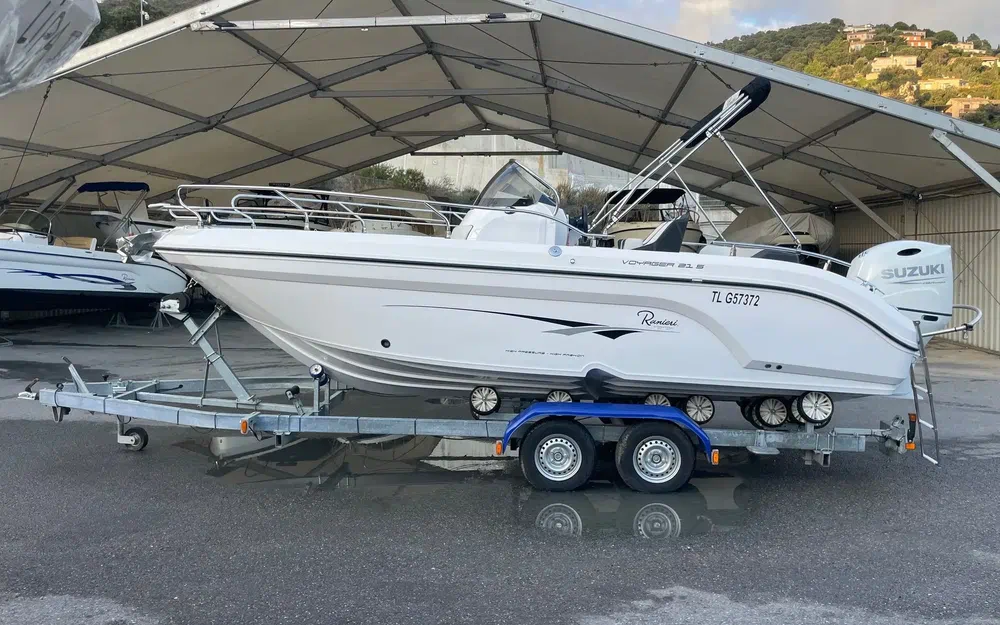 slider 5 Ranieri Voyager 21 S