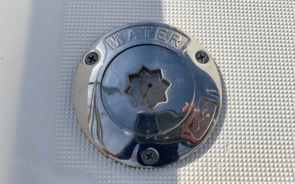 slider 12 Beneteau Flyer 850 Sun Deck